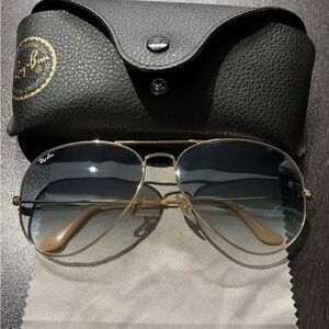 Ray-Ban Rb3025 Classic Gradient Aviator Sunglasses- LARGE Model
